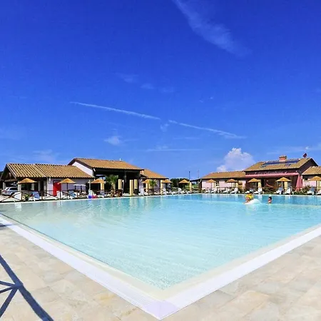 Fattoria Palazzeta - Pet & Family Friendly Aparthotel Cecina (Livorno)