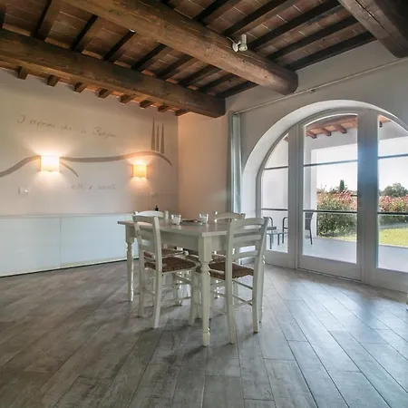 Fattoria Palazzeta - Pet & Family Friendly Aparthotel