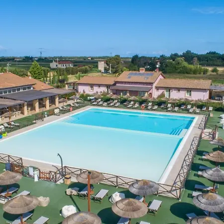 Aparthotel Fattoria Palazzeta - Pet & Family Friendly *