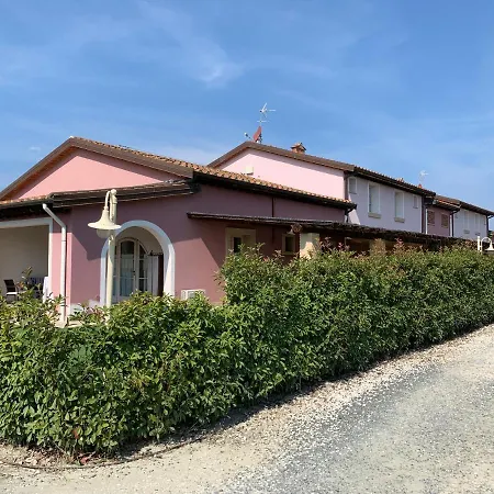 Fattoria Palazzeta - Pet & Family Friendly * Cecina (Livorno)