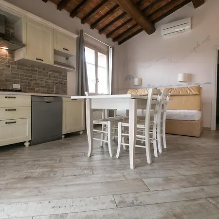 Fattoria Palazzeta - Pet & Family Friendly Aparthotel