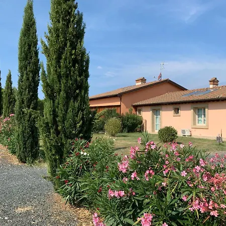 Fattoria Palazzeta - Pet & Family Friendly Aparthotel *